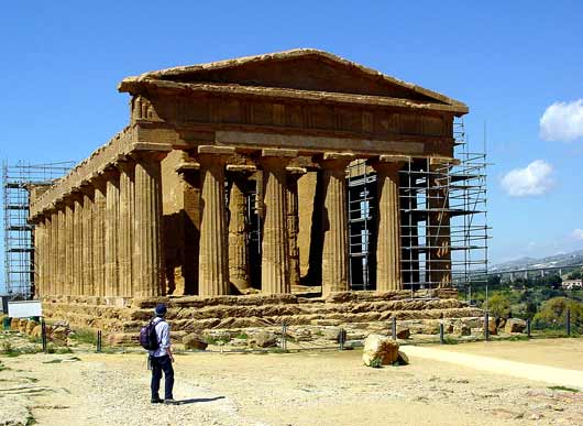 Temple of Concorde at Agrigento - click to close