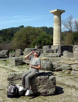 Solar eclipse at Temple of Olympian Zeus - click to close