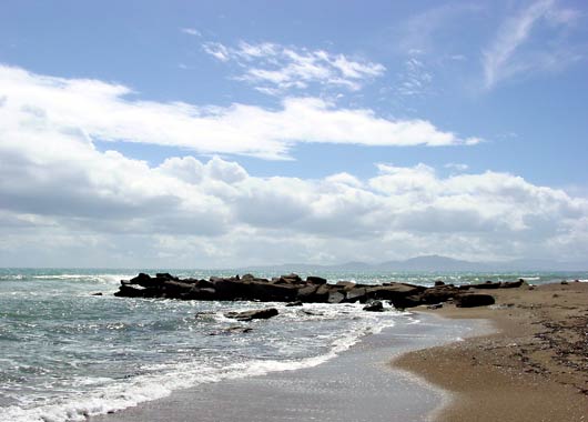Aginara Beach, NW Peloponnese - click to close